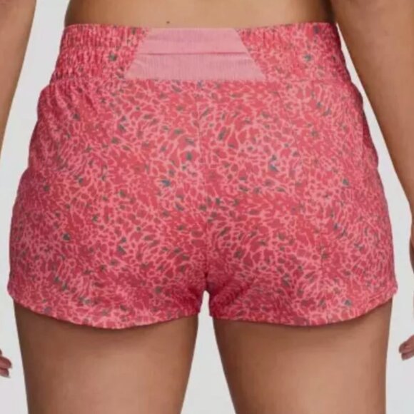 Nike Women's One Dri-FIT Mid-Rise 3" Printed Shorts - Picture 2 of 5